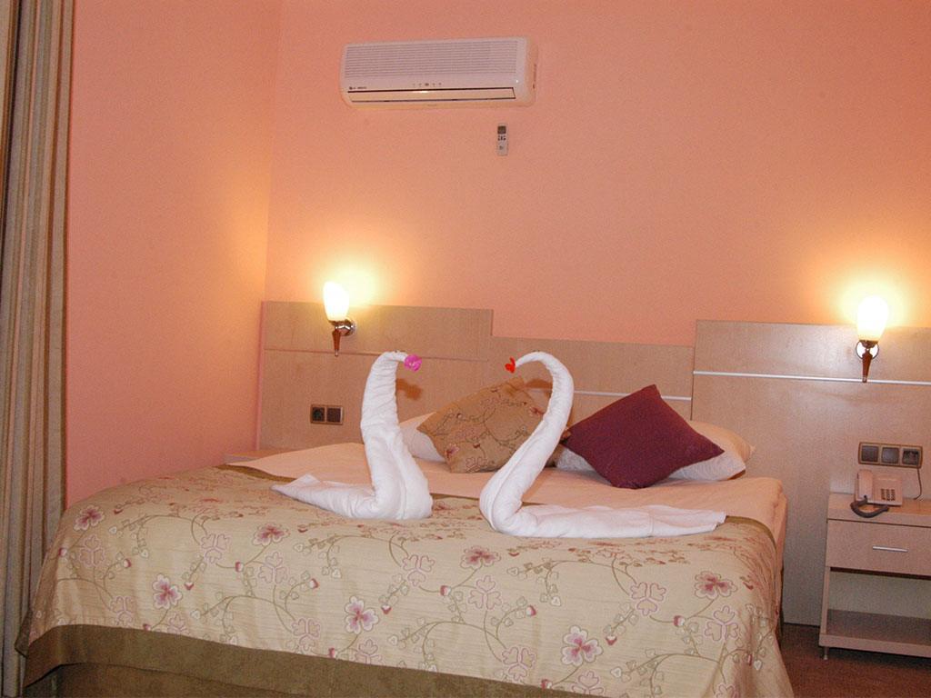 Sunbeach Hill Hotel Side Buitenkant foto