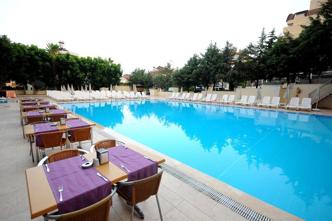 Sunbeach Hill Hotel Side Buitenkant foto