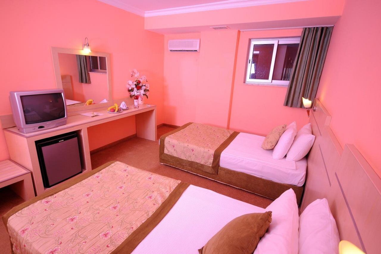 Sunbeach Hill Hotel Side Buitenkant foto